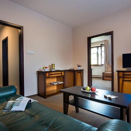 Hotel Sobota Попрад Екстер'єр фото