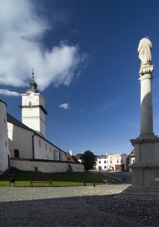 Hotel Sobota Попрад Екстер'єр фото