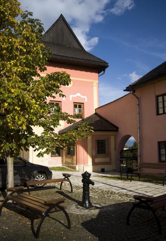 Hotel Sobota Попрад Екстер'єр фото