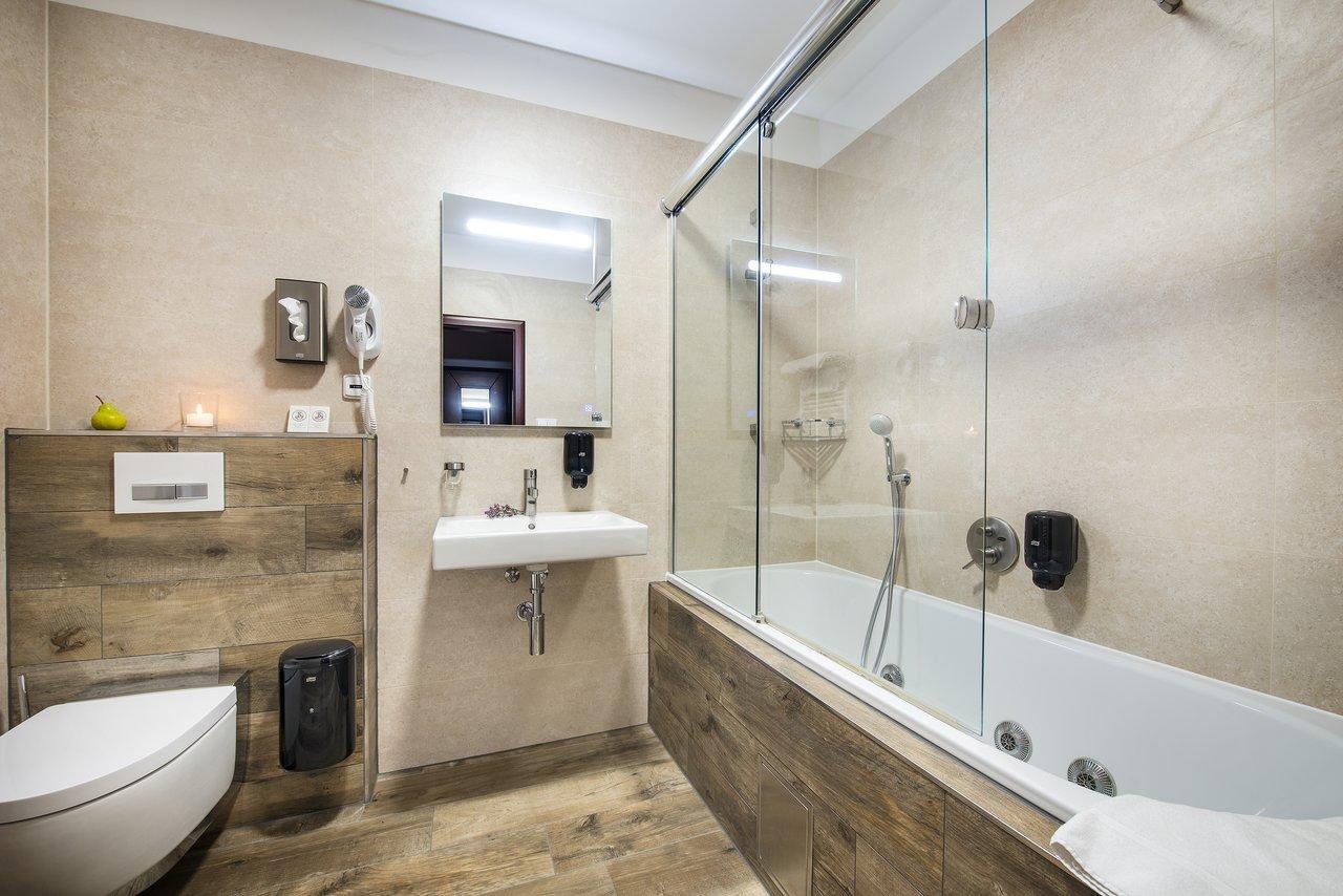 Hotel Sobota Попрад Екстер'єр фото